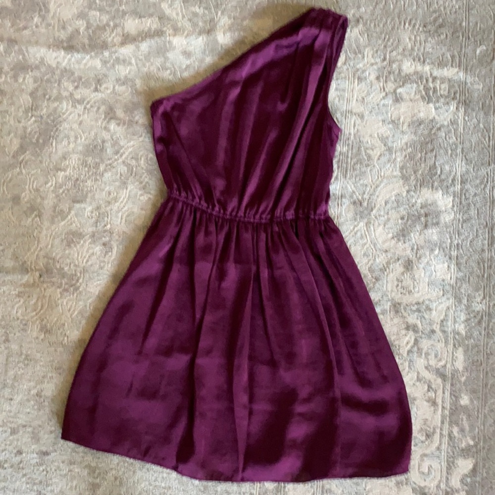 NWOT BCBG generation one shoulder dress